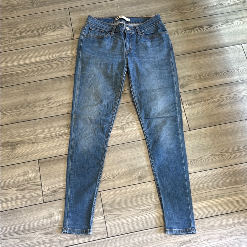 Blue Women's Levi Jeans